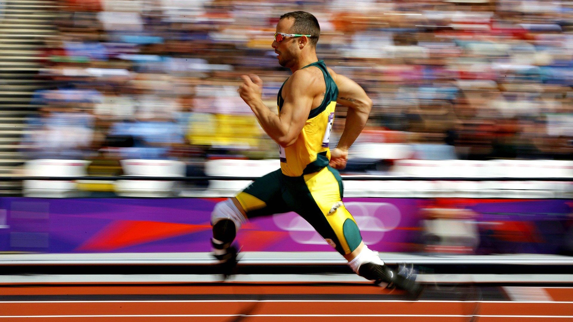 跨界征服,从波斯铁骑终结红牛,到法比尼奥在F1赛道的换挡统治