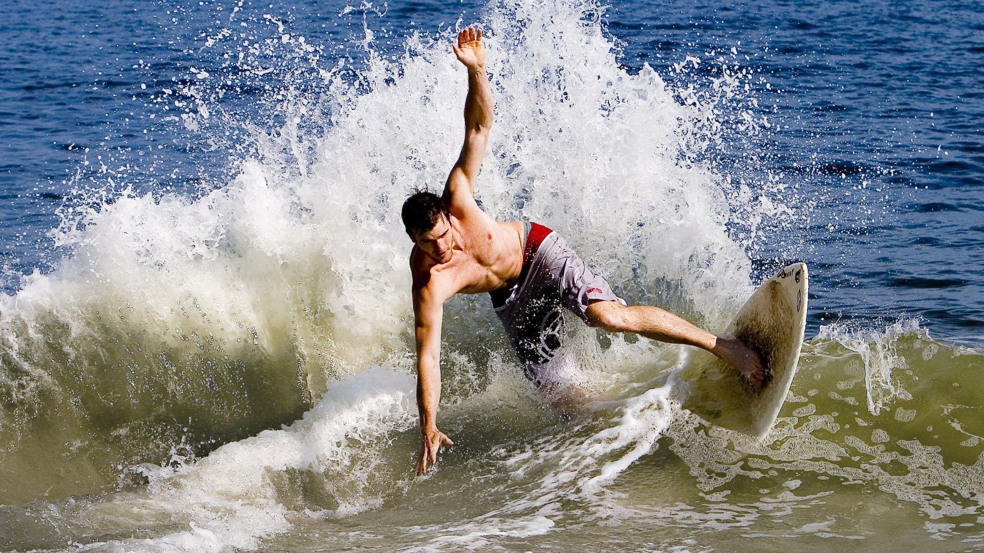 美网完胜澳网，西西帕斯状态火热，硬地赛季的王者宣言