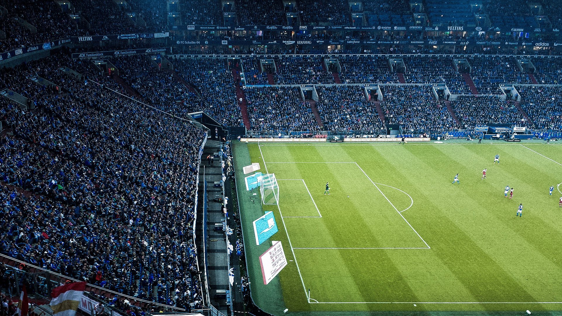 红牛车队横扫法拉利，佩雷兹状态火热，新赛季的统治序曲